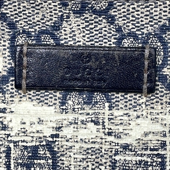 Gucci Monogram GG Supreme Flat Messenger Shoulder Crossbody Bag Navy Blue Beige - Picture 3 of 17